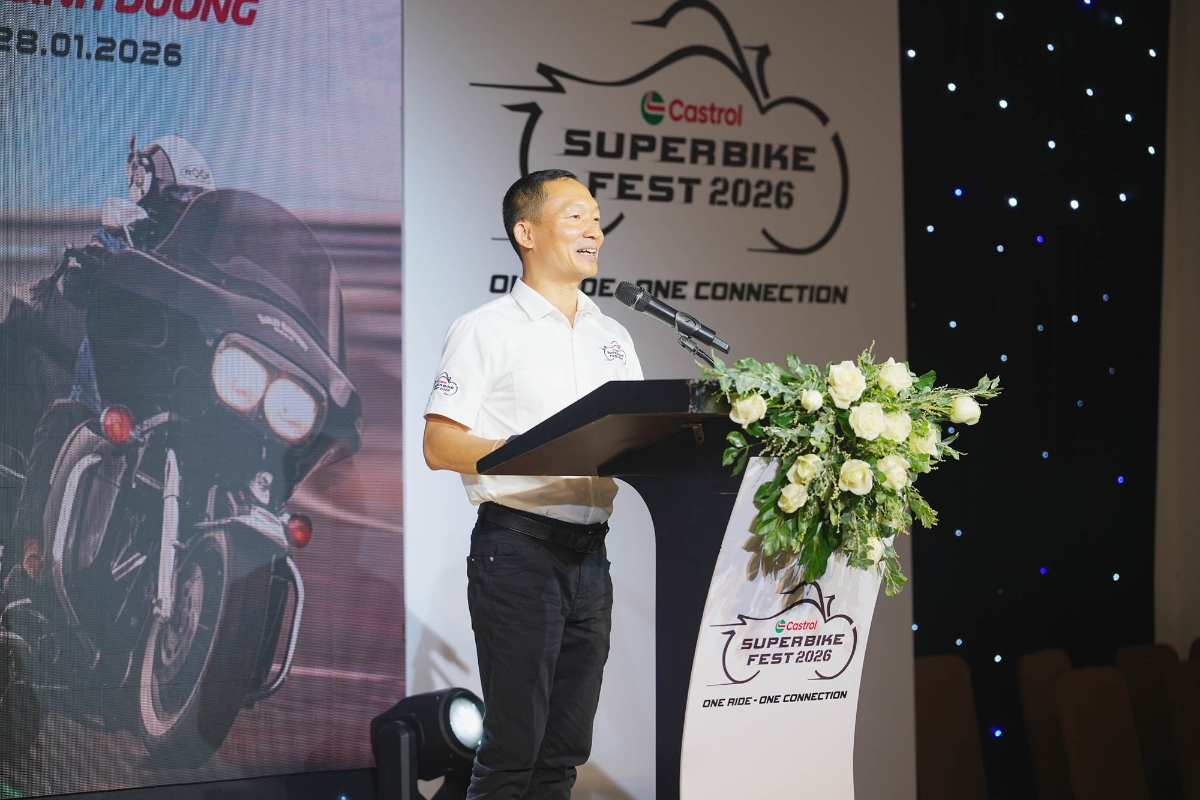 Ông Đoàn Kiều Dũng, Chủ tịch Tập đoàn Kỷ Nguyên - Đồng trưởng ban BTC Lễ hội mô tô phân khối lớn Châu Á - Thái Bình Dương, phát biểu tại họp báo. (Ảnh: BTC)