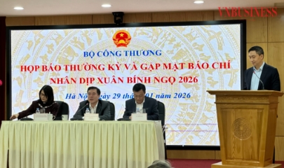 Họp báo do Thứ trưởng Nguyễn Sinh Nhật Tân, người phát ngôn Bộ Công Thương chủ trì.