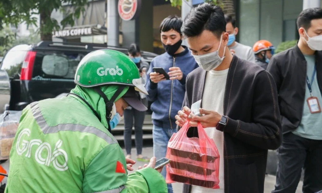 Thị trường giao đồ ăn Việt Nam đạt GMV 2,1 tỷ USD, thuộc nhóm tăng trưởng cao nhất Đông Nam Á.