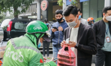 Thị trường giao đồ ăn Việt Nam đạt GMV 2,1 tỷ USD, thuộc nhóm tăng trưởng cao nhất Đông Nam Á.