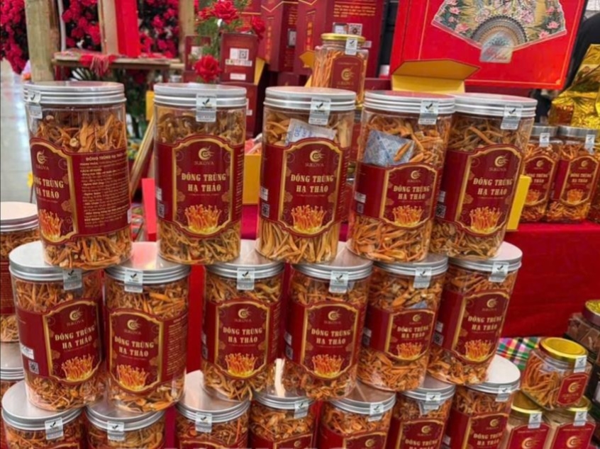 Sản phẩm đông trùng hạ thảo của Hợp tác xã nông nghiệp, dược liệu công nghệ cao Sukova (Lai Châu).