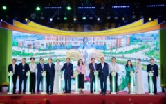 Sàn thương mại điện tử VNUA-MART chính thức được ra mắt, là công cụ hỗ trợ kết nối thị trường, thúc đẩy chuyển đổi số cho HTX, doanh nghiệp nông nghiệp.