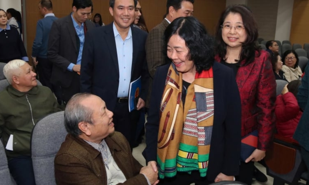 Chủ tịch UBTƯ MTTQ Việt Nam Bùi Thị Minh Hoài dự Hội nghị lấy ý kiến cử tri nơi cư trú đối với người ứng cử đại biểu Quốc hội khoá XVI.