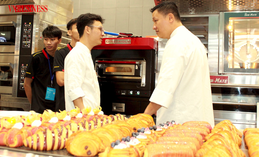 Các DN thực phẩm Việt cần tuân thủ đúng luật và xem minh bạch như yếu tố “sống còn” khi đứng trước “luật chơi mới”.