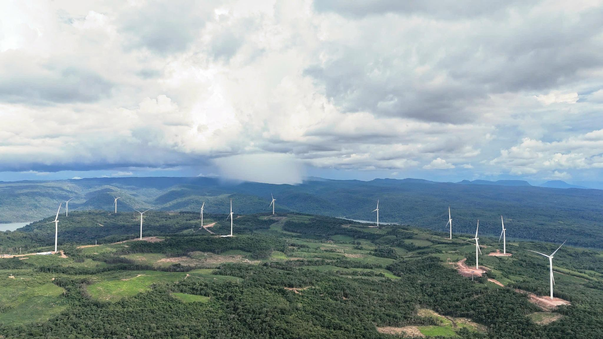 Những cánh quạt gió của T&T Group trên đất bạn Lào. (Ảnh: T&T Group)