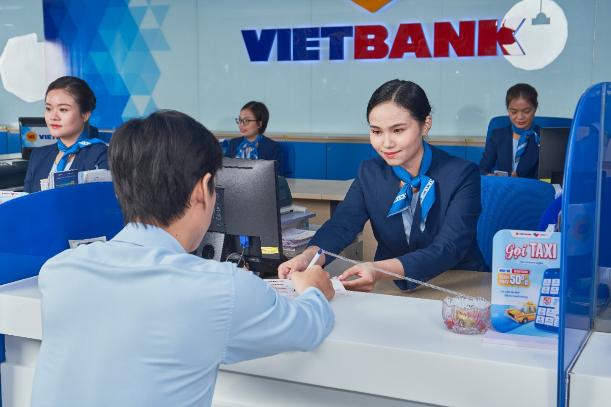Vietbank đồng hành cùng khách hàng khởi đầu năm mới Bính Ngọ một cách trọn vẹn.