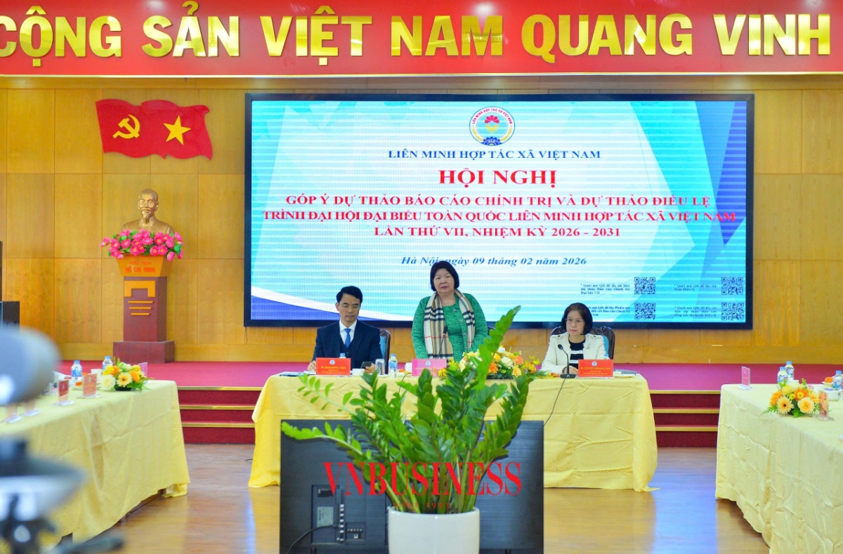 Chủ tịch Liên minh Hợp tác xã Việt Nam Cao Xuân Thu Vân đã gợi mở 5 nhóm vấn đề lớn, mang tính “xương sống”, cần được thảo luận sâu trong quá trình hoàn thiện Báo cáo chính trị trình Đại hội sắp tới.