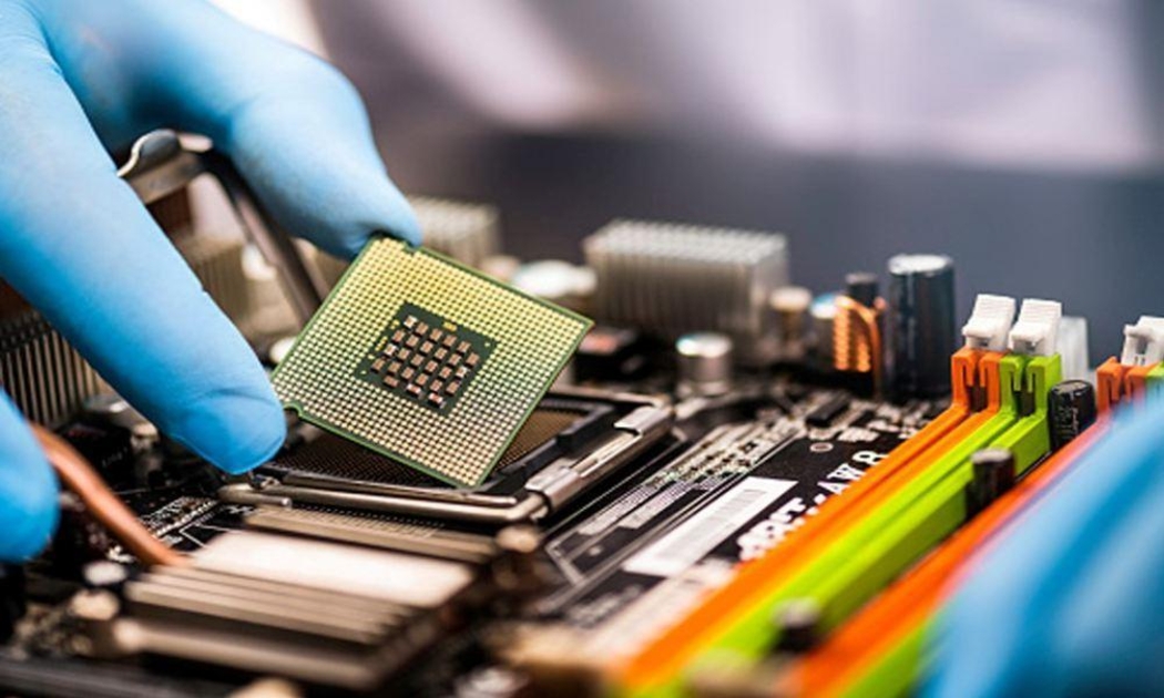 Doanh thu ngành bán dẫn toàn cầu tiến sát mốc 1.000 tỷ USD nhờ nhu cầu chip AI tăng mạnh.