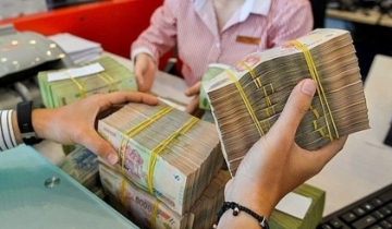 Ngân hàng dồn dập rao bán nợ