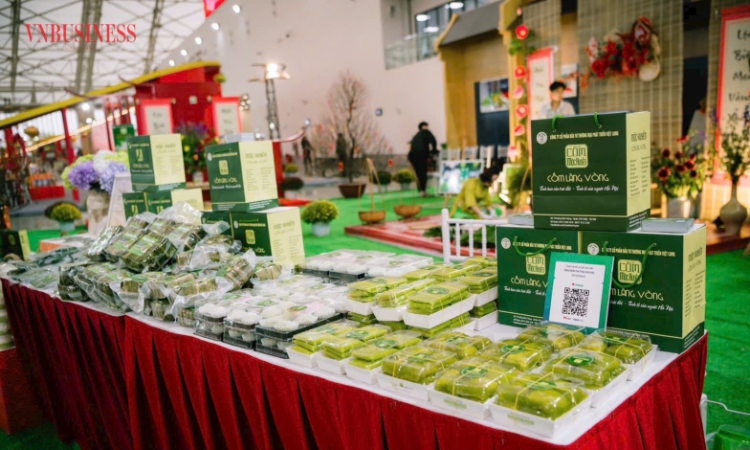 Hàng Việt “chiếm sóng” tại các siêu thị, chợ dân sinh ngày cận Tết