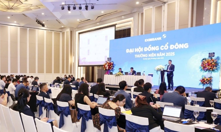 Mùa ĐHĐCĐ ngân hàng 2026: Dồn dập chốt quyền,