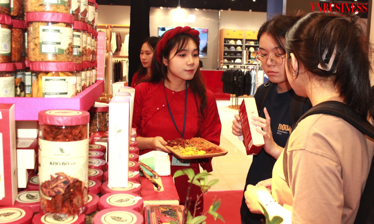 Mở lối cho đặc sản vùng miền: Từ phiên chợ Tết đến sàn thương mại điện tử