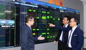 Chứng khoán: ‘Sóng lì xì khai xuân liệu có bền?