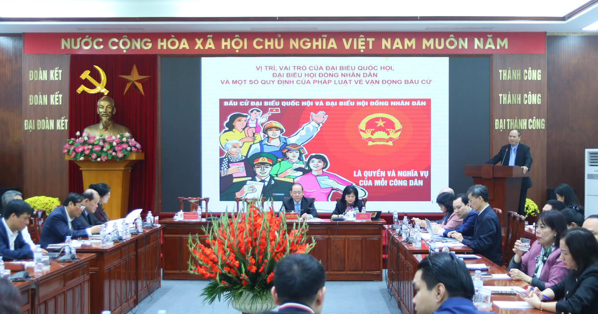 Hội nghị trực tiếp kết hợp trực tuyến tập huấn kỹ năng vận động bầu cử cho người ứng cử đại biểu Quốc hội khóa XVI.