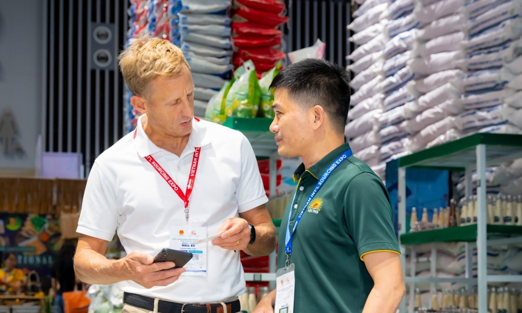 Để hạn chế rủi ro trước chính sách mới ở thị trường nhập khẩu, các DN xuất khẩu của Việt Nam cần chủ động trao đổi thường xuyên với nhà thu mua quốc tế.