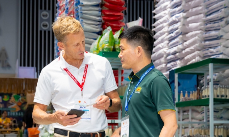 Hàng Việt vào Mỹ, Úc, Singapore: Siết chính sách, tăng áp lực tuân thủ