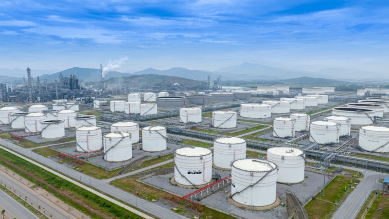 Xung đột Trung Đông: Kinh tế Việt Nam trước 3 kịch bản, xăng dầu chịu áp lực lớn