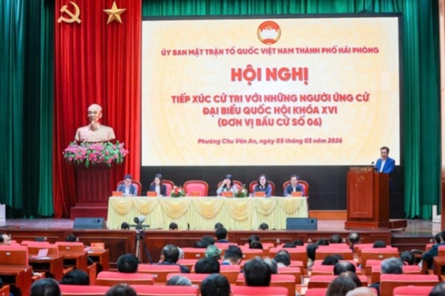 Ông Vũ Văn Tiến, Ủy viên Đoàn Chủ tịch, Trưởng Ban Tuyên giáo Cơ quan Ủy ban Trung ương MTTQ Việt Nam trình bày nội dung chương trình hành động