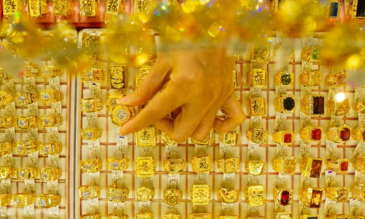 Vàng nhẫn và vàng miếng đều giao dịch ở mức 184,7 triệu đồng/lượng