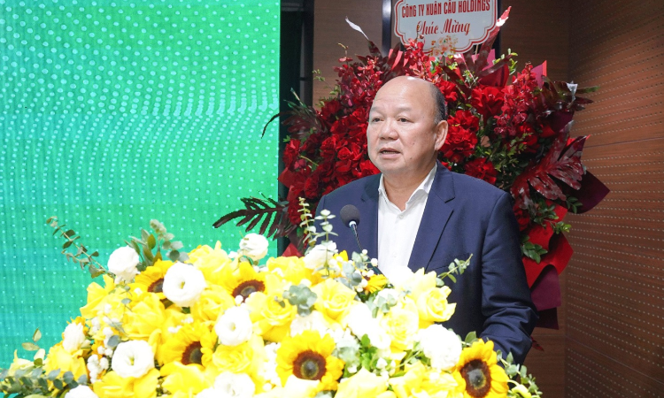 Công ty con của Vinaconex thay Chủ tịch, cổ phiếu lập tức “tím lịm”