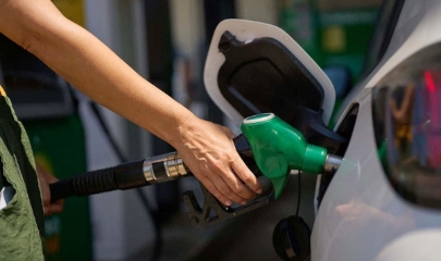 Giá xăng dầu trong nước tiếp tục được điều chỉnh tăng