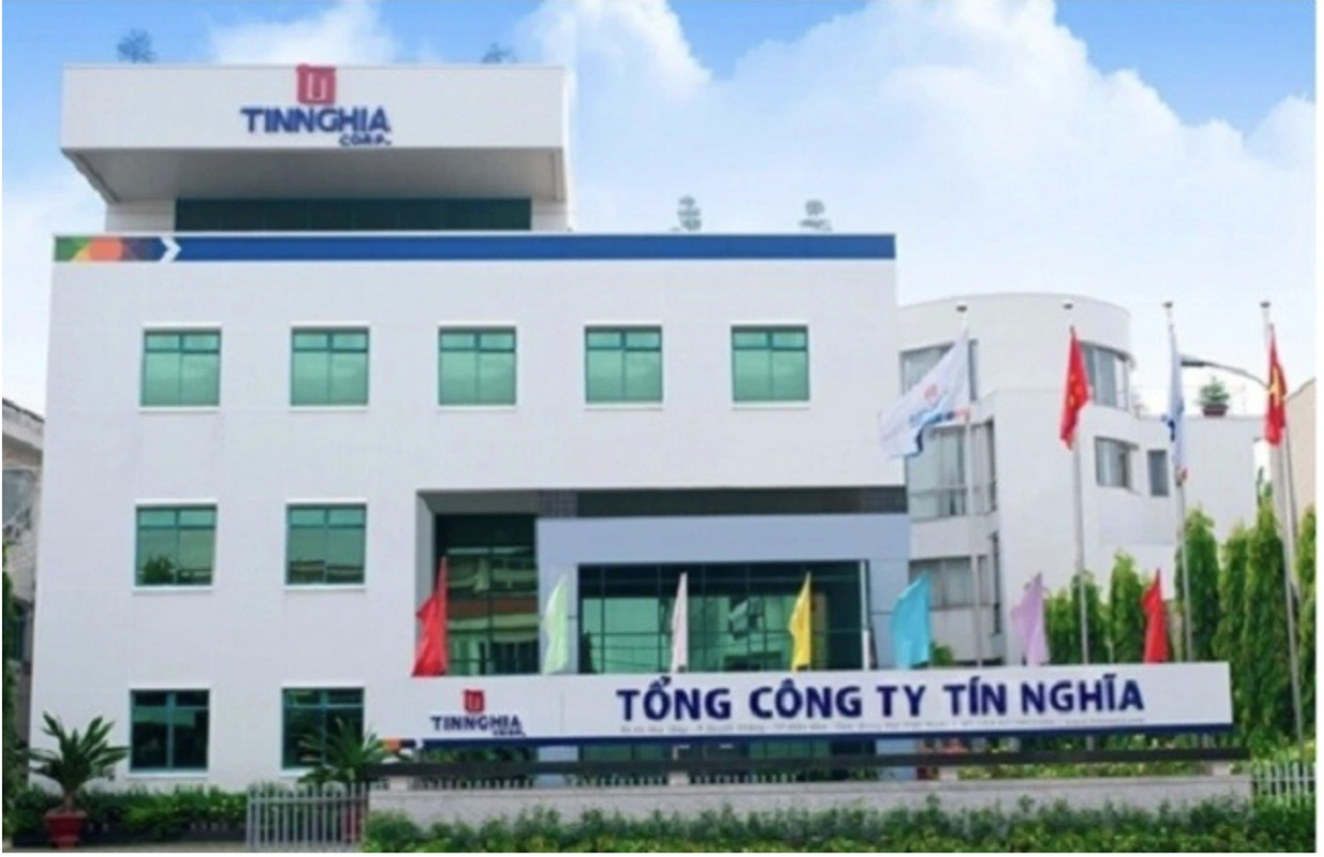 Chủ tịch KCN Tín Nghĩa rời ghế nóng tập trung thực hiện các nhiệm vụ chuyên môn tại Tổng Công ty Tín Nghĩa .