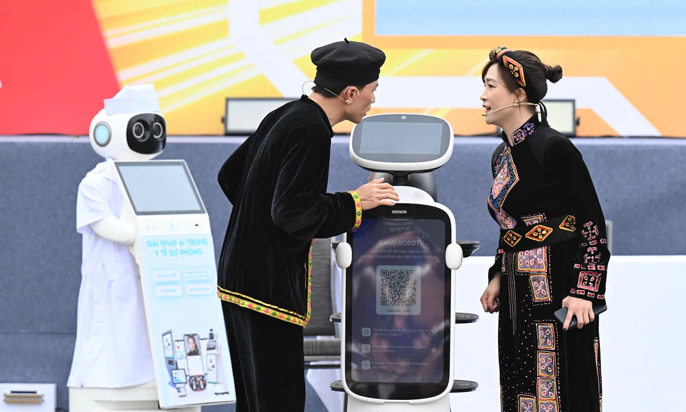 Đề xuất miễn 100% phí công nghệ nhằm giảm chi phí vận hành cho hộ kinh doanh nhỏ.