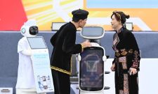 Đề xuất miễn 100% phí công nghệ nhằm giảm chi phí vận hành cho hộ kinh doanh nhỏ.