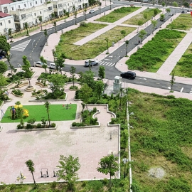 Đất đấu giá vẫn âm ỉ ‘sốt’