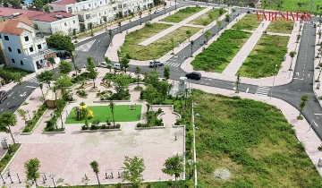 Đất đấu giá vẫn âm ỉ ‘sốt’