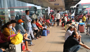 Xăng tăng, loạt doanh nghiệp vận tải đề xuất tăng giá vé