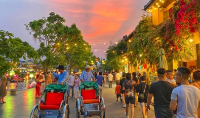 Lượng khách quốc tế đến Việt Nam tăng mạnh trong hai tháng đầu năm.