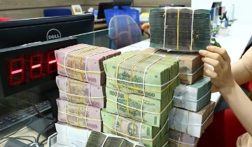 Ngân hàng oằn mình