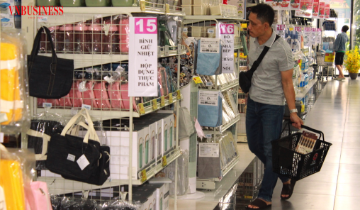 Bán lẻ Việt Nam đối mặt áp lực sức mua, tăng trưởng dài hạn vẫn rộng