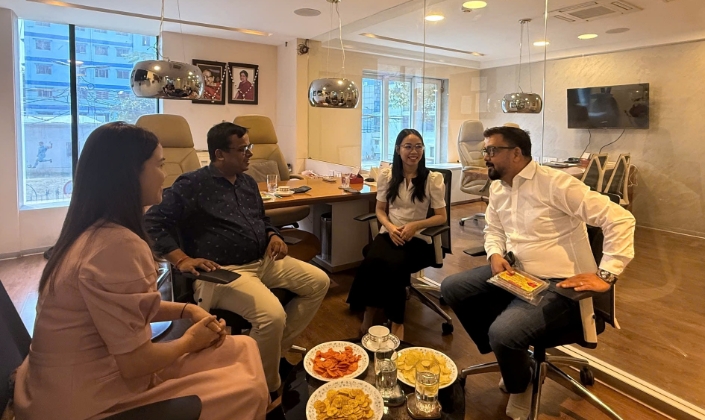 Các doanh nghiệp nhanh chóng tìm hướng đi mới nhằm giảm thiểu rủi ro.