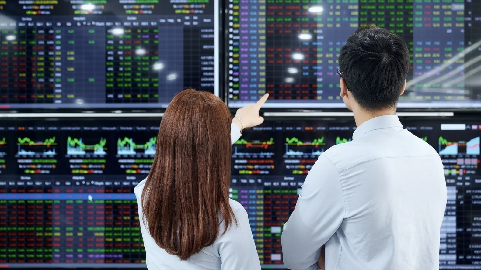 Xu hướng giảm vẫn đang chi phối thị trường chứng khoán