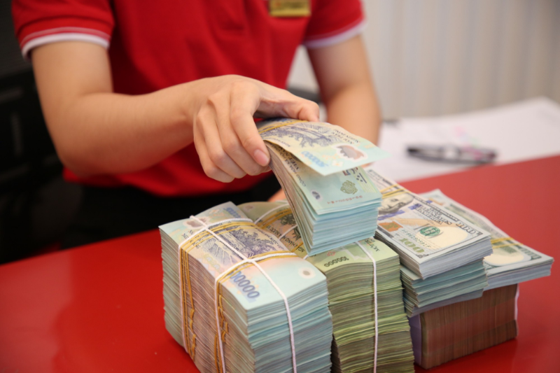 Dòng tiền "quay xe" về ngân hàng, nhà đầu tư nên phân bổ tài sản ra sao?