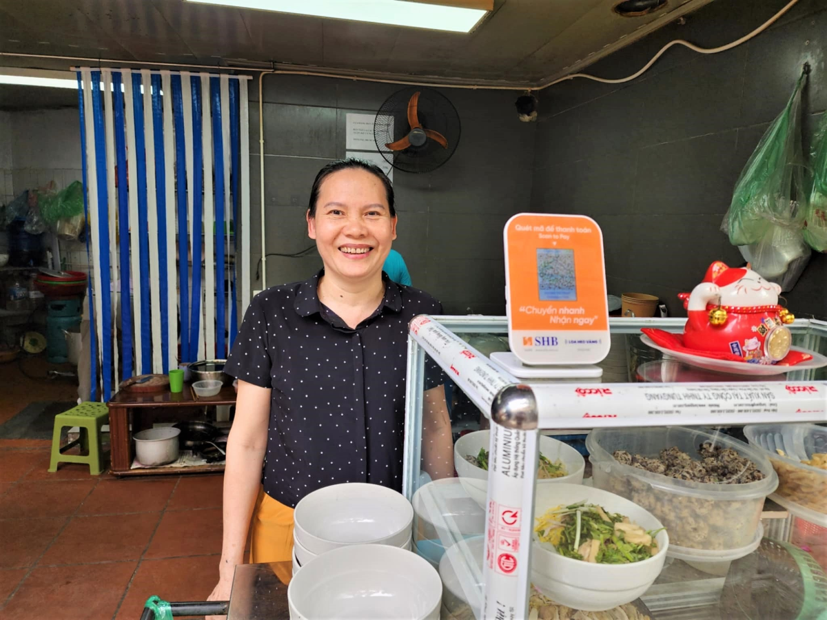 SHB đồng hành, hỗ trợ tiểu thương trong suốt hành trình kinh doanh.