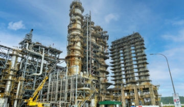 Lọc hoá dầu Bình Sơn có nguy cơ “rời sàn”