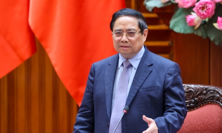 Thủ tướng yêu cầu các bộ, ngành, doanh nghiệp thực hiện nghiêm Kết luận số 14 của Bộ Chính trị; đồng thời chủ động xây dựng kịch bản ứng phó với biến động thị trường năng lượng.