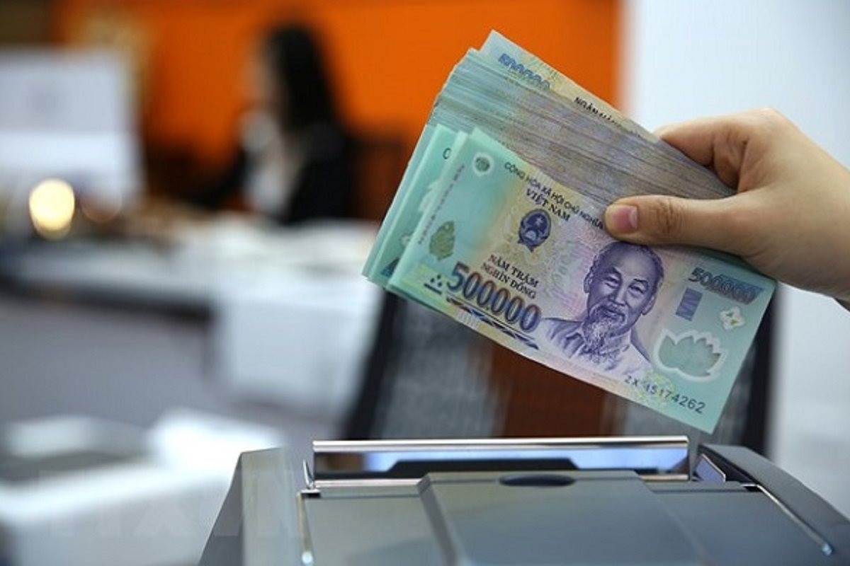 Biên độ tăng của lãi suất huy động phổ biến dao động từ 0,3% đến 1,4% so với cuối năm ngoái.