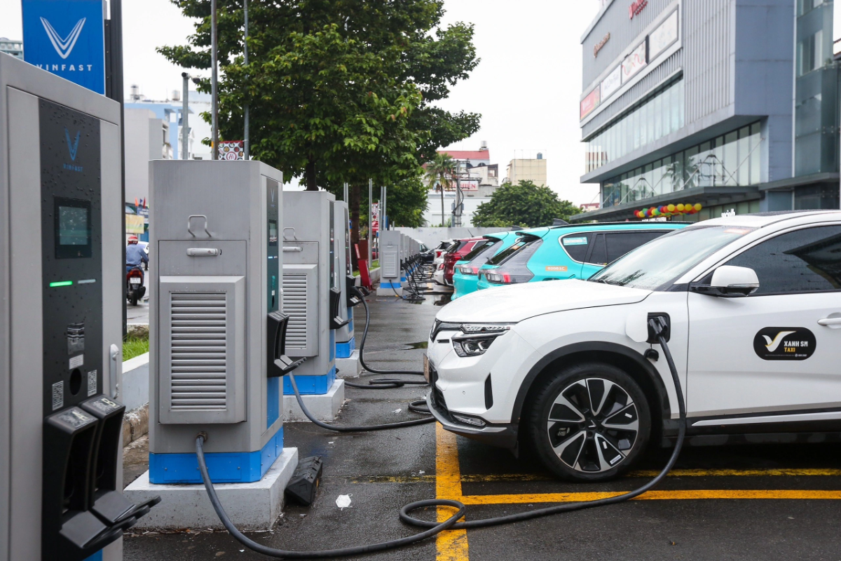 Chuyển đổi sang xe điện giúp ngành vận tải tăng sức cạnh tranh.