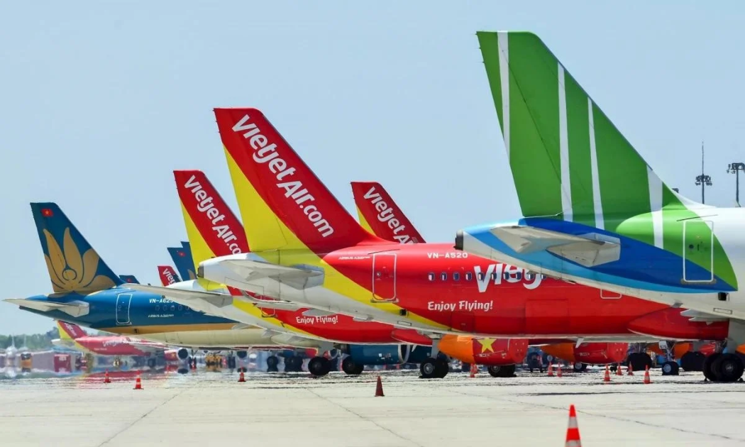 Các hãng hàng không Việt Nam đang xây dựng phương án phụ thu nhiên liệu trên các đường bay quốc tế, dự kiến có thể áp dụng từ đầu tháng 4/2026.