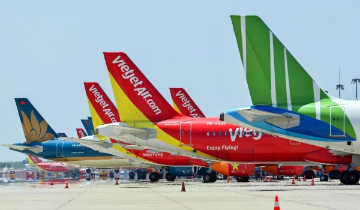 Hàng không Việt cắt giảm chuyến và chuẩn bị tăng phí bay quốc tế