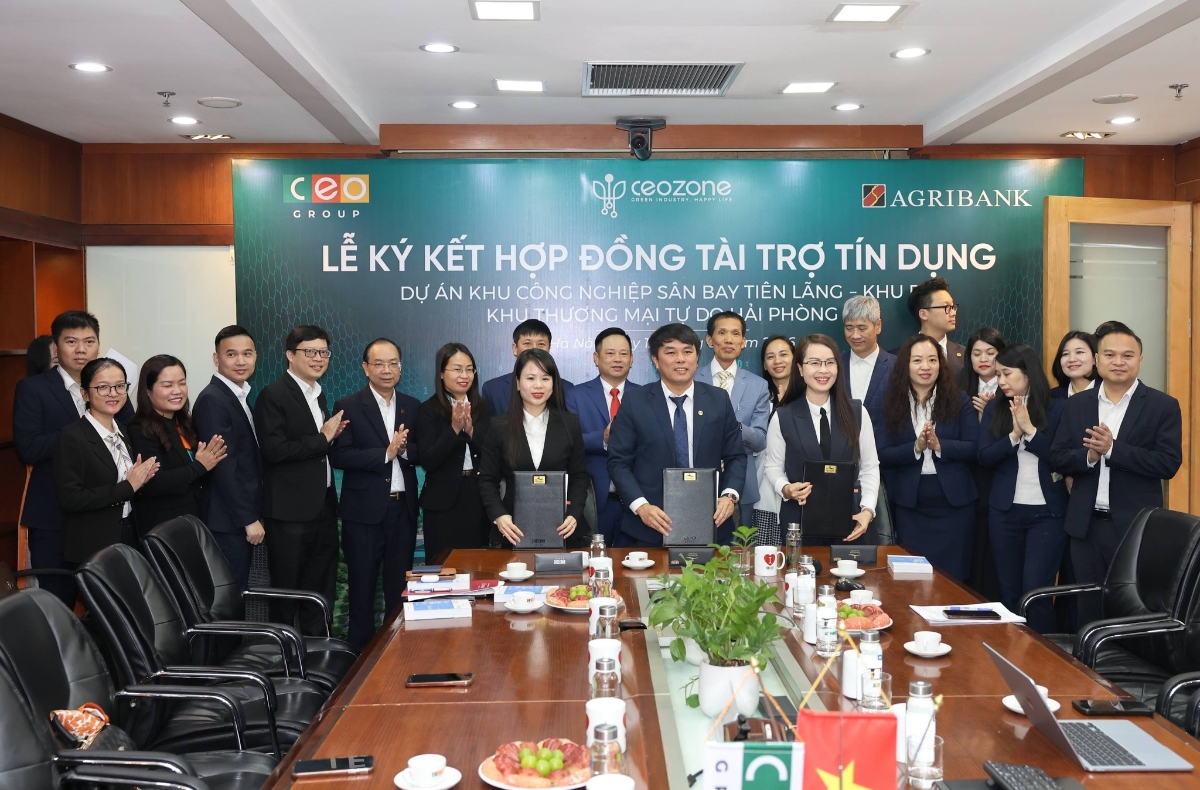 Agribank Chi nhánh Đông Hải Phòng, Agribank Chi nhánh Mê Linh và Công ty Cổ phần phát triển Khu vực công nghiệp C.E.O ký kết hợp đồng cấp tín dụng đối với Dự án Khu công nghiệp Sân bay Tiên Lãng - khu B tại TP Hải Phòng