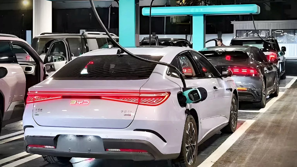 Hệ sinh thái xe điện tích hợp của BYD.