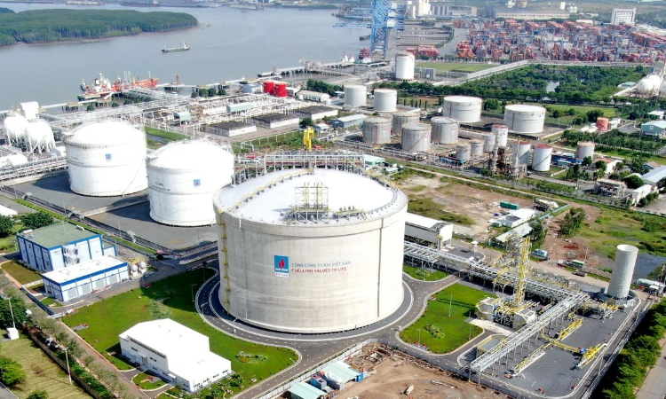 Lợi nhuận dự báo tăng mạnh, vì sao cổ phiếu GAS vẫn bị dè chừng?