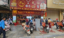 Lượng khách không còn đông như trước