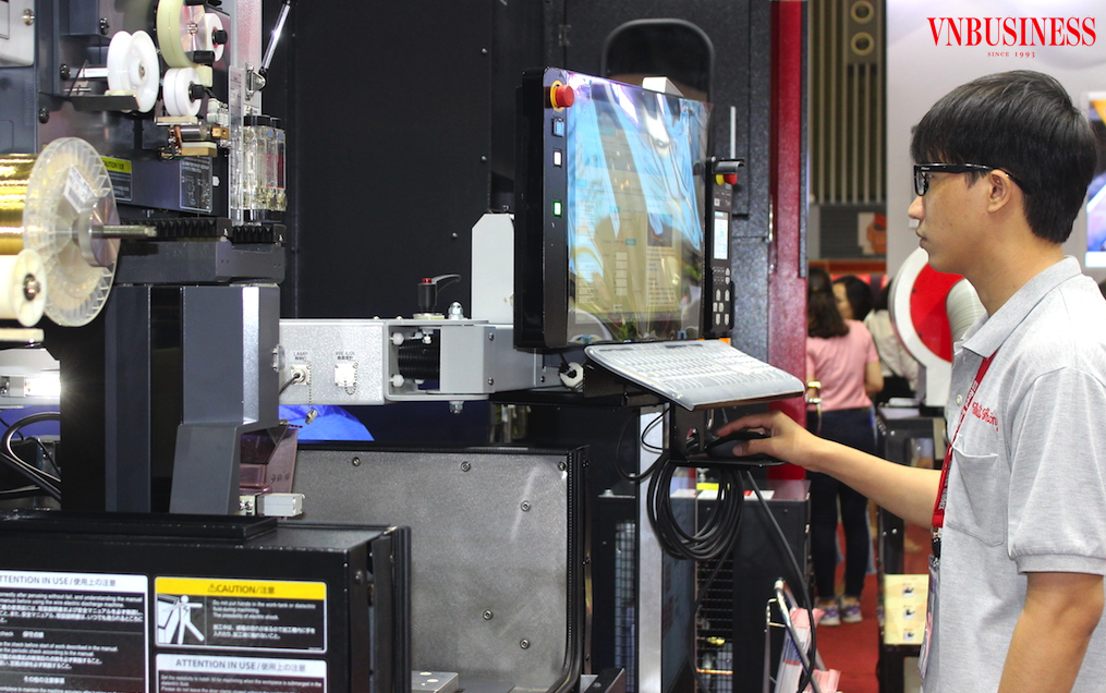 Định hướng phát triển công nghệ và nâng cao chất lượng nhân lực sẽ thiết lập nền tảng cho tăng trưởng kinh tế Việt Nam một cách bền vững và cao hơn.