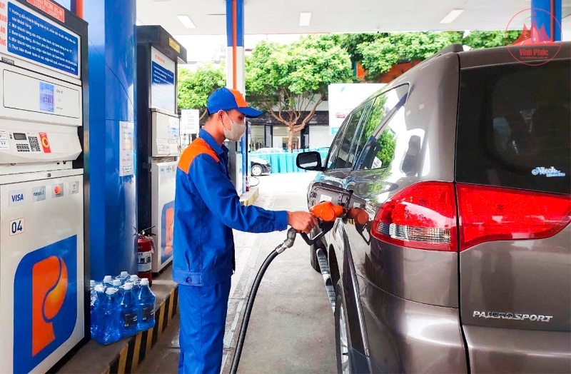 Chính phủ đưa loạt thuế xăng dầu về 0%, Thuế và Hải quan hoả tốc triển khai